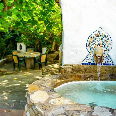 Cinco Lunas Vegetarian Guest house